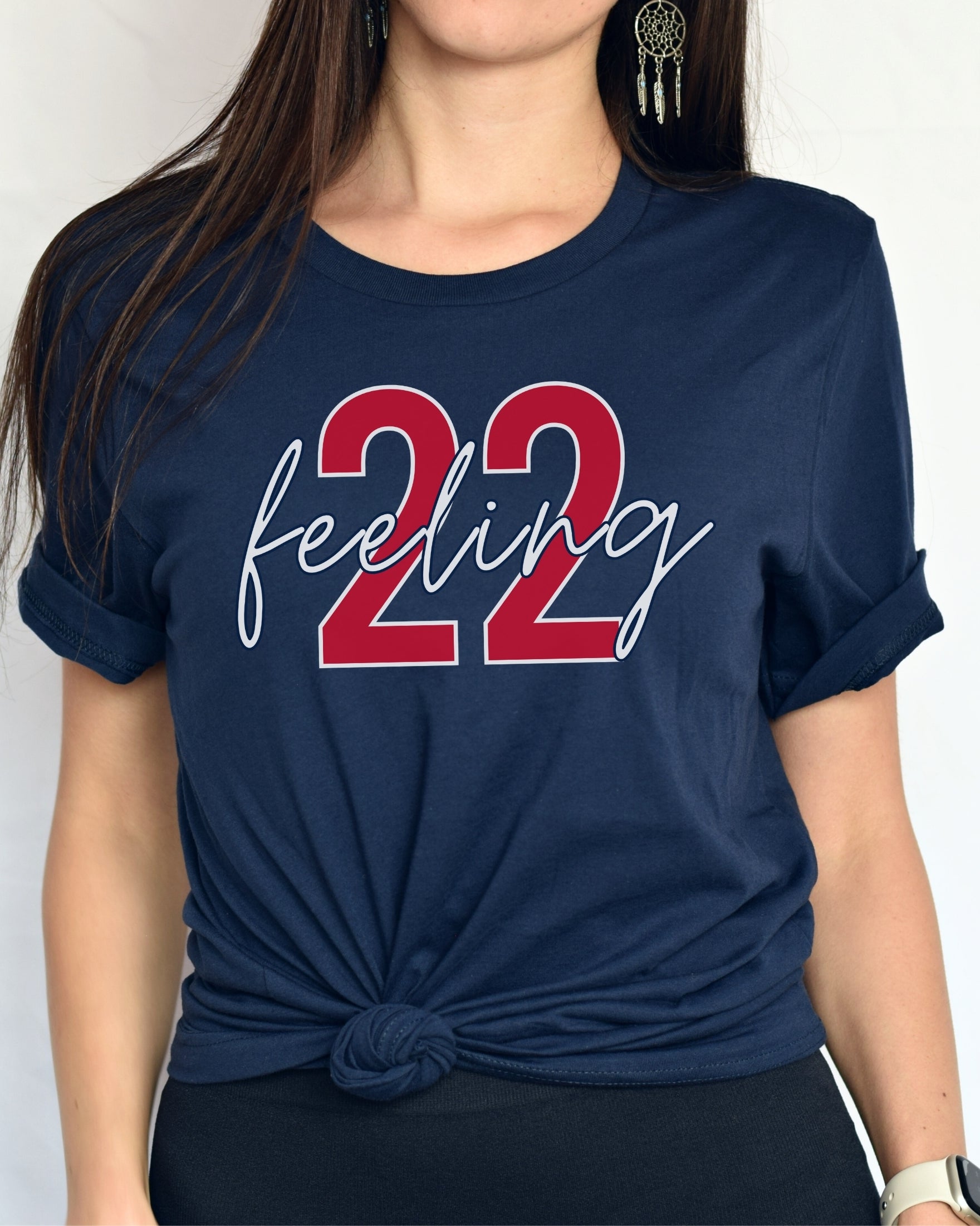 Girl wearing navy feeling 22 t-shirt
