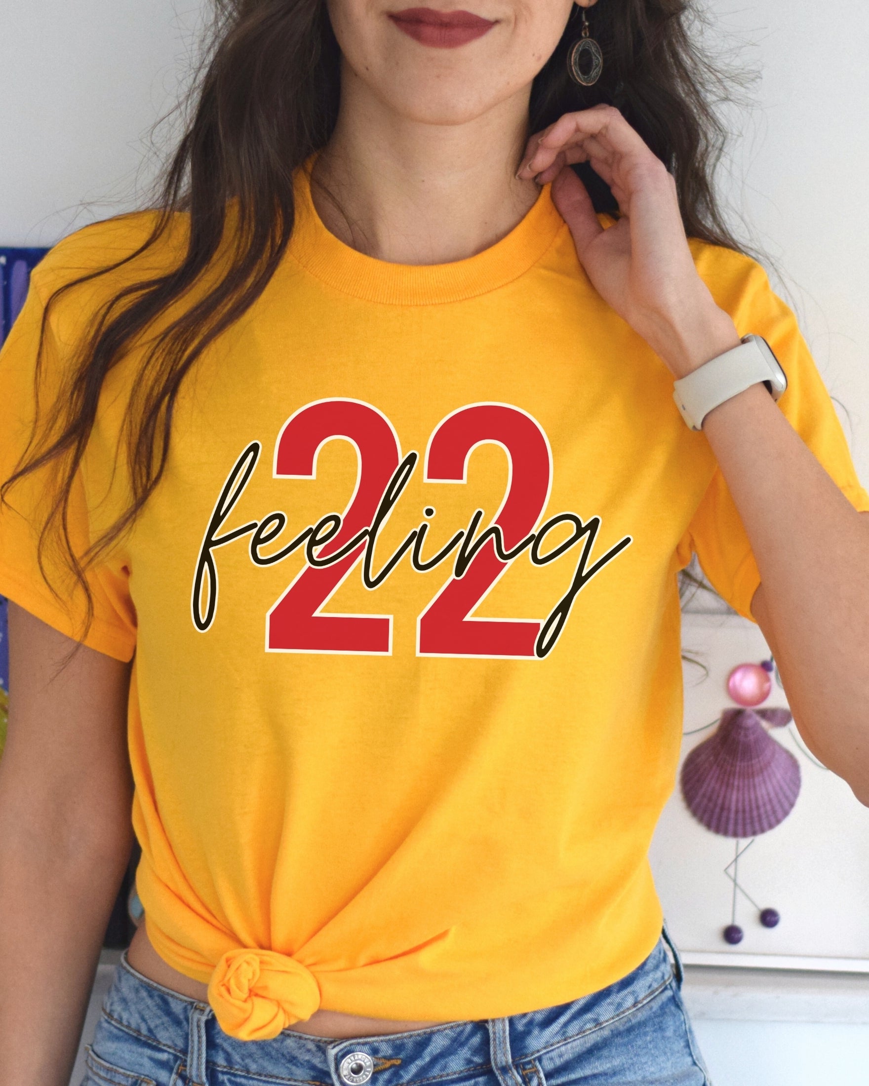 Girl wearing gold feeling 22 t-shirt