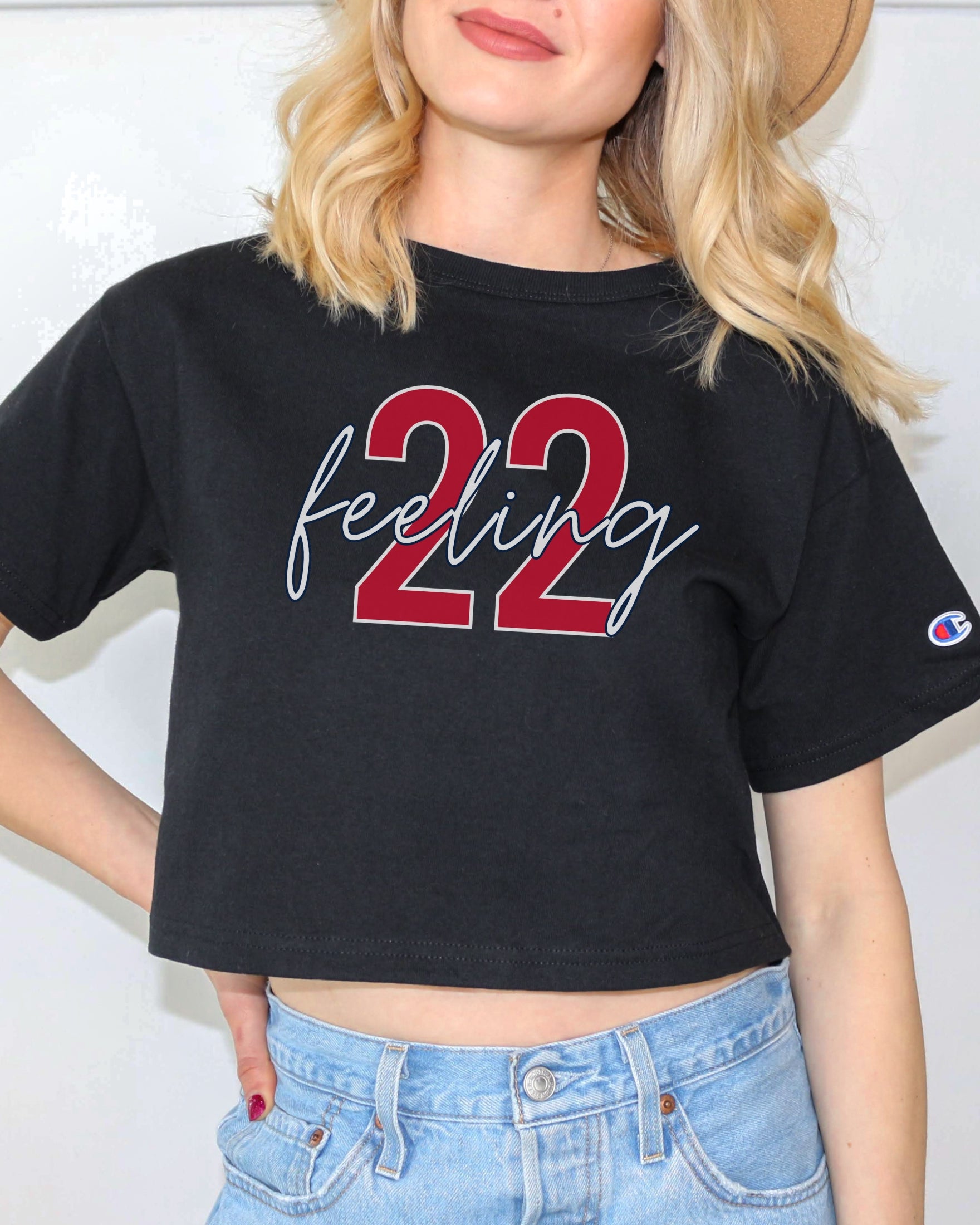 Girl wearing feeling 22 crop top in black