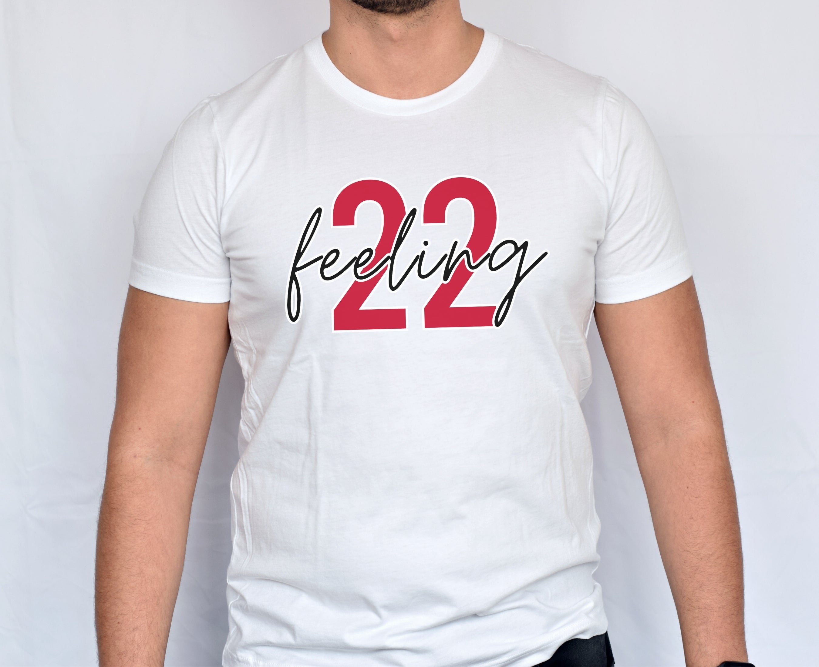 Man wearing white feeling 22 t-shirt
