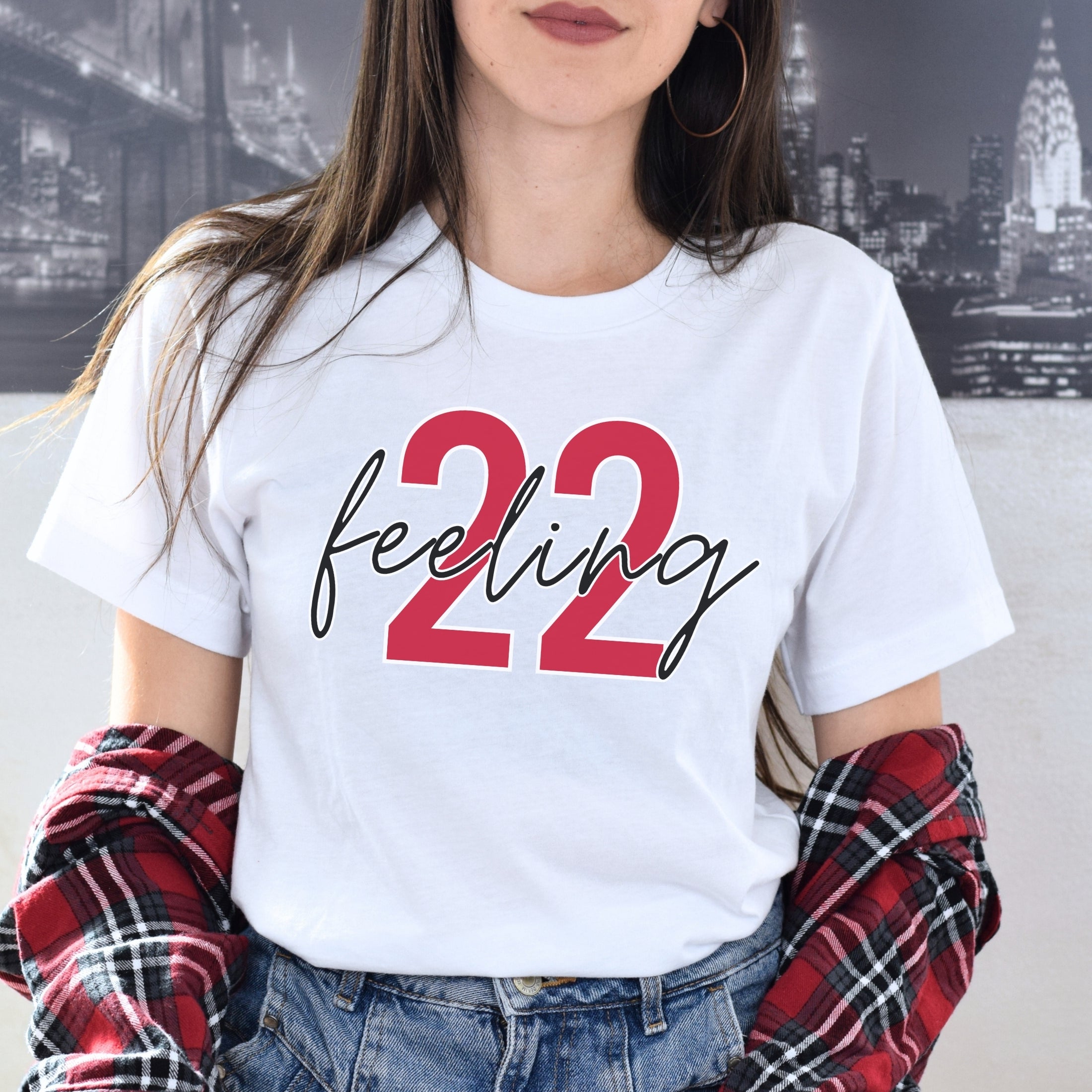 Girl wearing white feeling 22 t-shirt